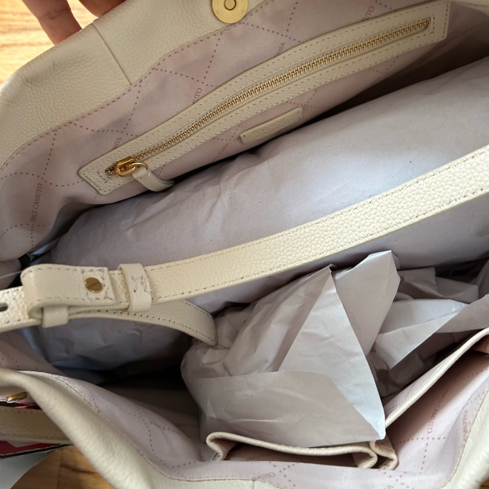 Vince Camuto Beige Leather Shoulder Bag - Picture 10 of 11